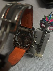 BRAND NEW WRIST WATCH