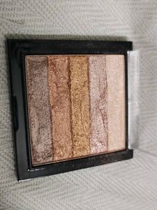 Loved Beauty Brick Highlighter
