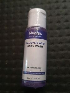 Muggu PURE & NATURAL SALICYCLIC ACID Body Wash