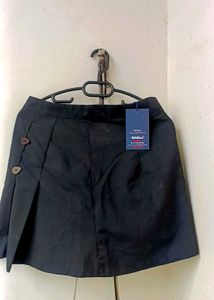 Black Tokyo Talkies Skirt