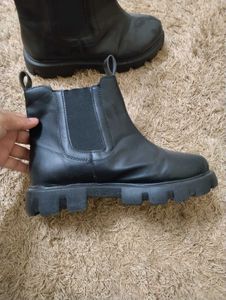Black Boot 👢