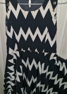 Chic Black &amp; White Dress
