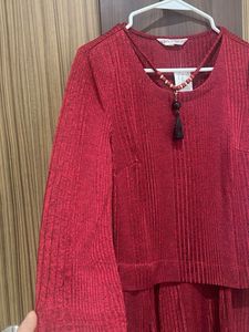 Red Knit Top With Longer Back