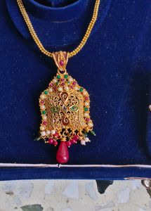 Necklace set