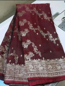 Benarasi Saree With Blouse Piece Attached