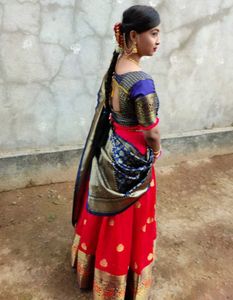 Red lehenga Choli Set With Zari Work! 😍🤌🏻