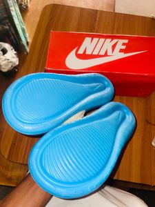 Nike Slides - Blue &amp; White
