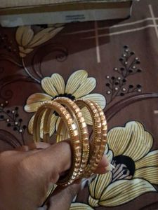 Golden Bangles (Set of 4)