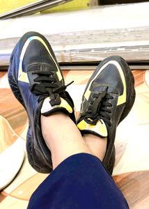 Black Colour 🖤 Party Wear Sneakers 👞 For Women