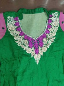 Green Embroidered Kurta