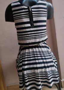 short printed striped dress
