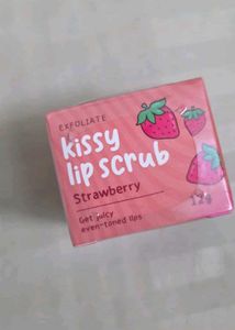 Kissy Lip Scrub - Strawberry