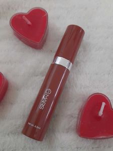 Elegant Layered Necklace And Mars Drip Lip Mist