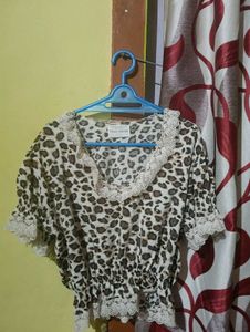 cheetah printed crop top