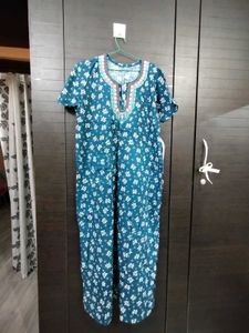Vintage Floral Print Nightgown