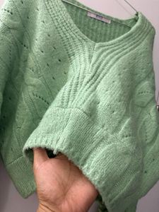 Korean V Neck Cropped Pullover