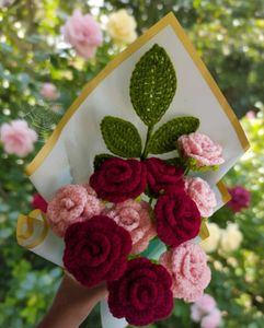 Crochet Rose Bouquet