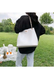 Women  Shoulder Bags.