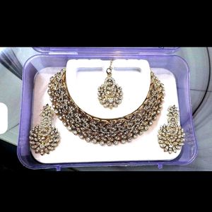 Elegant Gold &amp; Crystal Jewelry Set