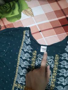 Nayra Cut Kurti