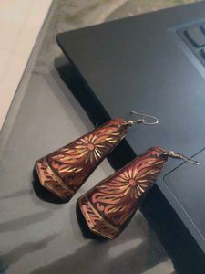 Earings