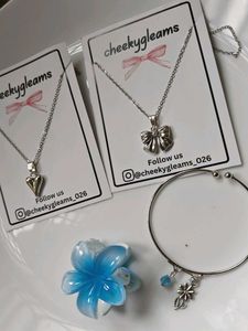 Cheeky Gleams Jewelry Set