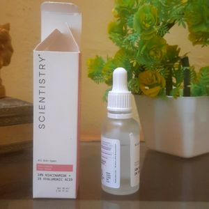 Naiccinmide And Hyloronic Acid Serum
