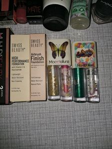 Beauty Combo Pack Of 18 Items