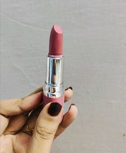 4 MAKEUP PRODUCTS COMBO