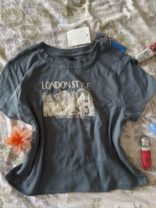 London Style Graphic Tee