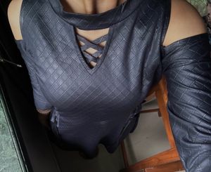 Cut Shoulder Stylish Dress 💙
