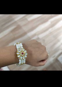 Indian Ethnic Pearl &amp; Kundan Flower Bracelet