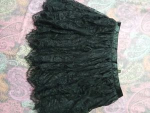 Lace Mini Skirt XS