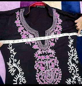 Beautiful wollen kurta &amp; velvet legging &amp; stall
