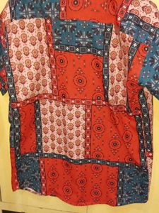 Patterned Men&#39;s Shirt