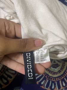 H&amp;M white Long Sleeve Tie Back Top