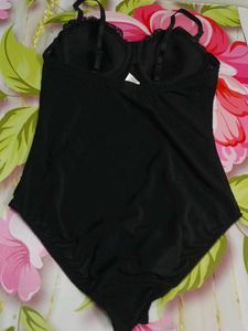 (1300)Vintage Black Lace Bodysuit