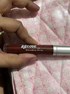 record liquid matte lipstick 10 kiss day