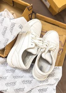White Sneakers water protection 41size