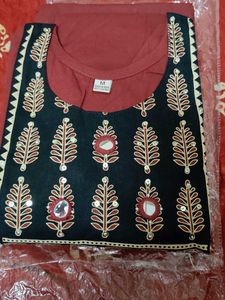 Maroon & Black Embellished Kurti Set