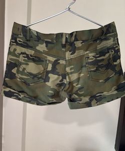 H&amp;M Cargo Shorts