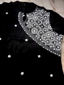 Black Embroidered Kurta