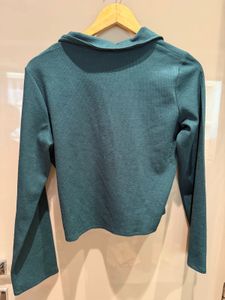 Green Long Sleeve Crop Top