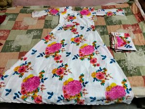 Floral Print Georgette Gown with Dupatta