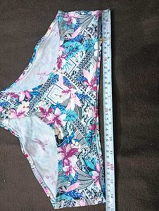 Floral Print 🖤Bikini Bottom