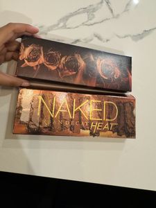 ⭐️Urban Decay⭐️ Naked HEAT Eyeshadow