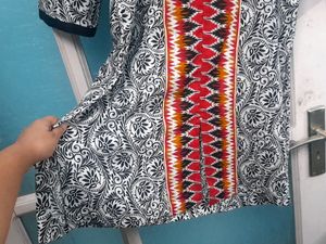 Stylish Black And White Print Kurta