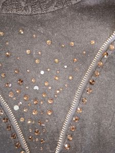 Combo - One Piece (XS), Sweatshirt (L)