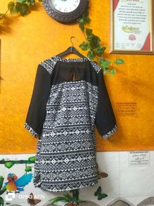 Black White Top