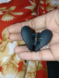 Black Heart Claw Clip